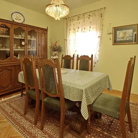 With Parking Space Silo, Krk - 18751 Appartamento *